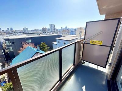 2LDK Apartment for Sale in Higashi-ku, Sapporo, Hokkaido — View, Higashi, Hokkaido