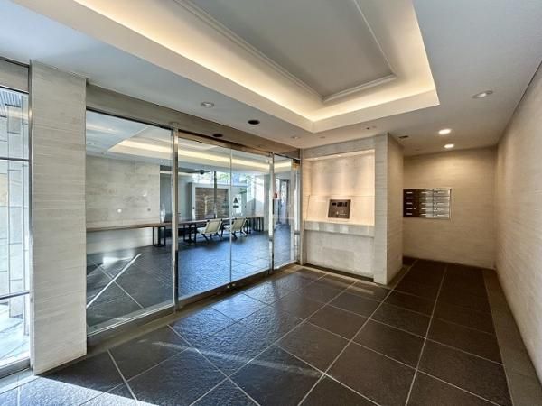 Meits Nishiyamahondori 4LDK Apartment for Sale in Nagoya - Thumbnail 2