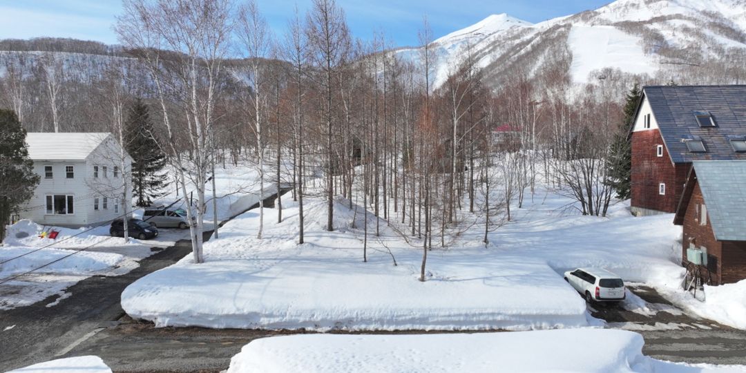 Higashiyama 27-17 Residential Land for Sale in Niseko - Thumbnail 2