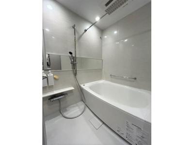 3LDK Apartment for Sale in Ageo, Saitama — Bathroom, Ageo, Saitama