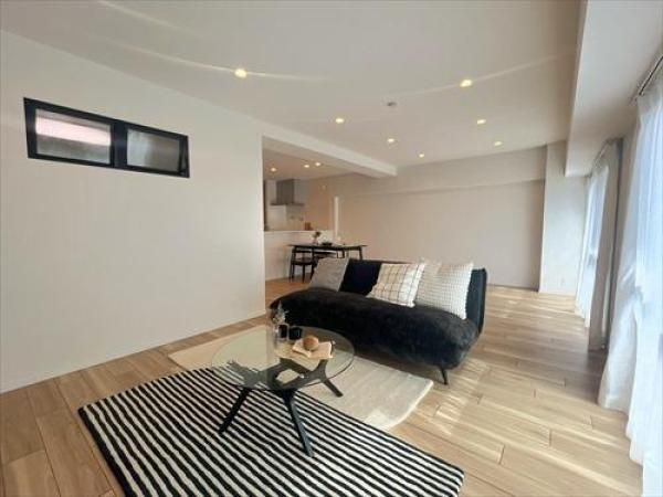 Renovated 2LDK Apartment near Jōshin Station, Nagoya - Thumbnail 2