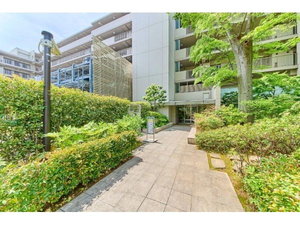 Auber Grandio Yokohama Tsurumi Comfort Terrace - 7-Story Apartment in Tsurumi - Thumbnail 3