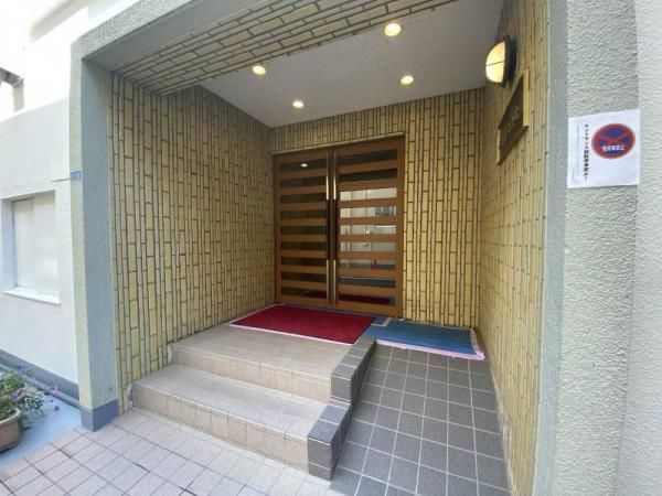 1LDK Apartment for Sale in Hiroo, Shibuya, Tokyo - Thumbnail 3