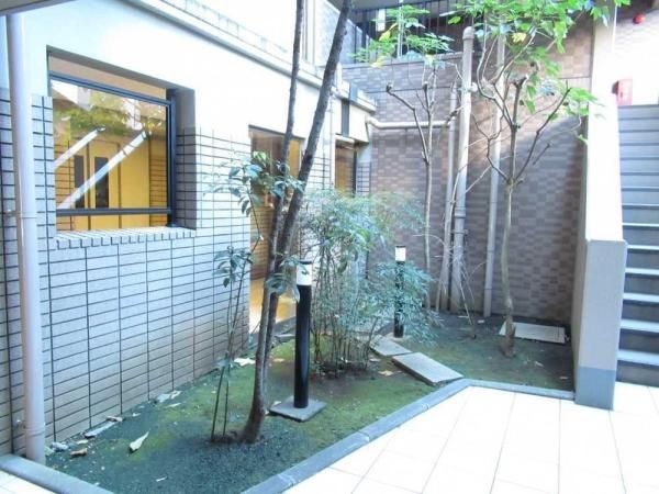 2LDK+S Apartment for Sale in Tsurumi-ku, Yokohama - Thumbnail 3