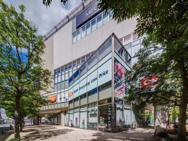 2LDK Apartment in Musashino Towers Sky Gate Tower, Tokyo - Thumbnail 2