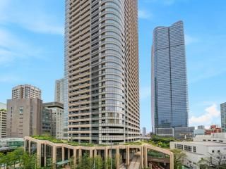 2LDK Apartment in Roppongi, Minato-ku, Tokyo for Sale - Thumbnail 3