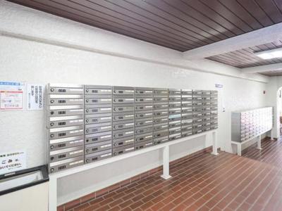Renovated 3LDK Apartment Near Yokohama Station — Front_door, Nishi, Kanagawa