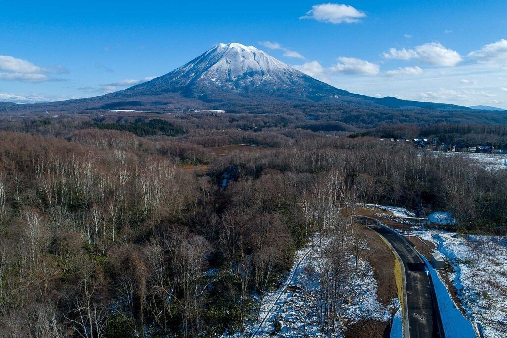Kaku Place Unit 202 Luxury Apartment for Sale in Furano - Thumbnail 3