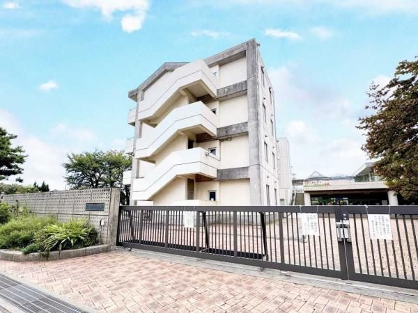 3LDK Apartment for Sale in Higashi-Tokorozawa, Saitama - Thumbnail 4