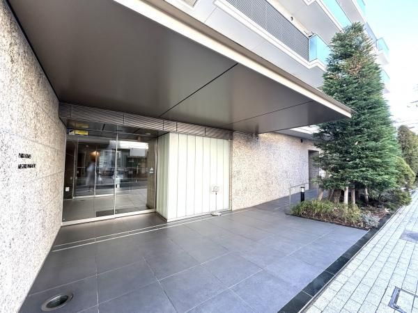 73m2 3LDK Apartment for Sale in Meguro, Tokyo - Thumbnail 4
