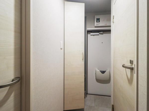 Renovated 2LDK Apartment in Kawasaki, Kanagawa - Thumbnail 4