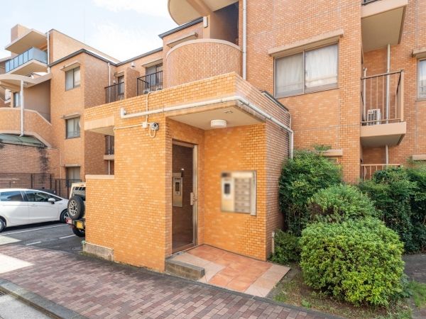4LDK Apartment for Sale in Kohoku Ward, Yokohama - Thumbnail 3