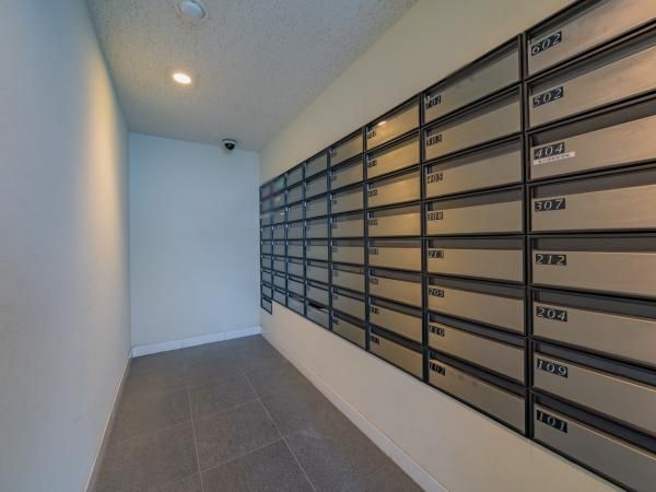 3LDK Apartment in Minato-ku, Tokyo for Sale - Thumbnail 4