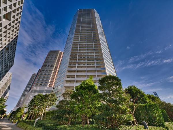 3LDK Apartment for Sale in Shinonome, Koto-ku, Tokyo - 126.24m2 - Thumbnail 2