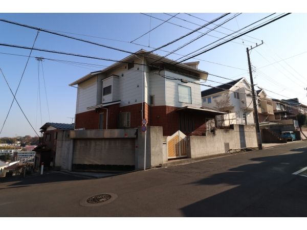 Spacious 3LDK+2LDK House in Kajiyama, Yokohama for Sale - Thumbnail 4