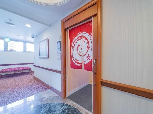 1LDK+S Apartment for Sale in Minato-ku, Tokyo - Thumbnail 3