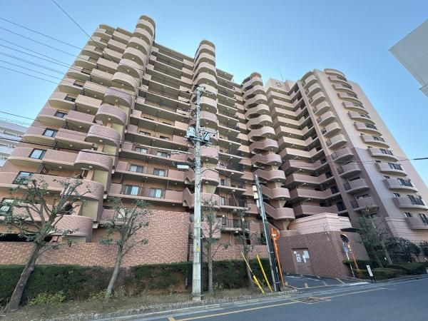Renovated 2LDK Apartment in Niiza, Saitama - 63.74m2 - Thumbnail 2