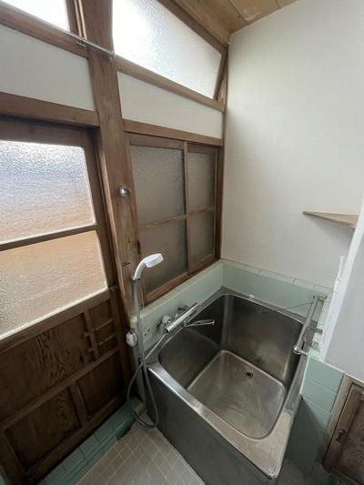 7KK Detached House for Sale in Ome, Tokyo - 218 sqm — Bathroom, Ome, Tokyo