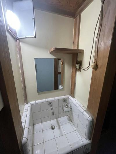 7KK Detached House for Sale in Ome, Tokyo - 218 sqm — Bathroom, Ome, Tokyo