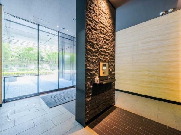 2LDK Apartment for Sale in Shinjuku, Tokyo - 58.68m2 - Thumbnail 3