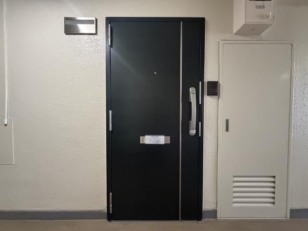 2LDK Apartment for Sale in Tsurumi-ku, Yokohama - Thumbnail 4