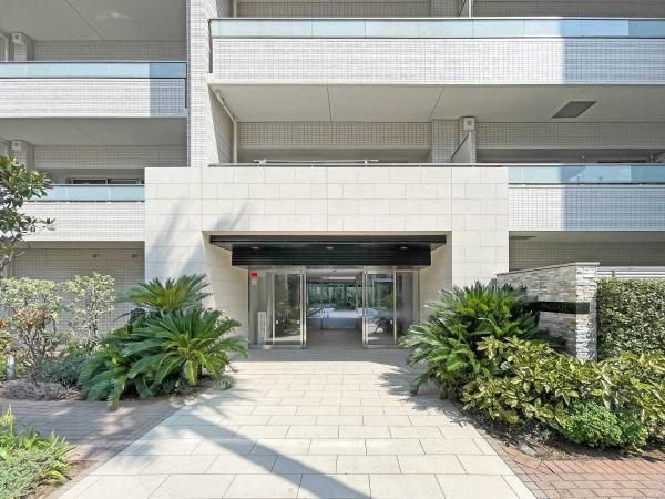 3LDK Apartment for Sale in Higashikojima, Ota-ku - Thumbnail 2