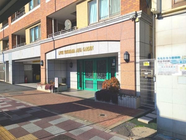 3LDK Corner Apartment for Sale in Isogo-ku, Yokohama - Thumbnail 4