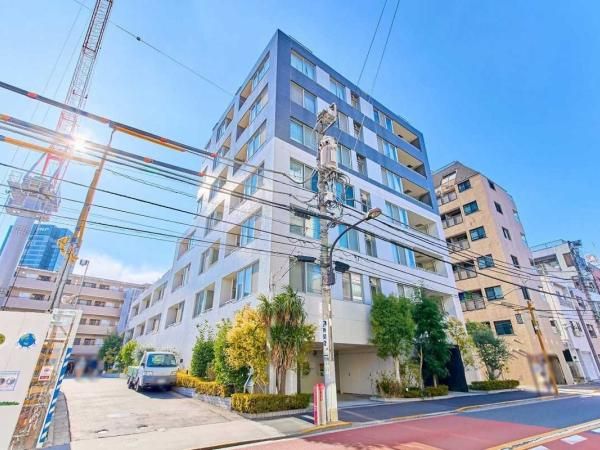 2LDK Apartment for Sale in Shinjuku, Tokyo - 58m2 - Thumbnail 3
