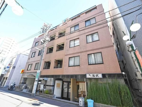 Renovated 2LDK Apartment in Shinjuku, Tokyo | 55.57 sqm - Thumbnail 3
