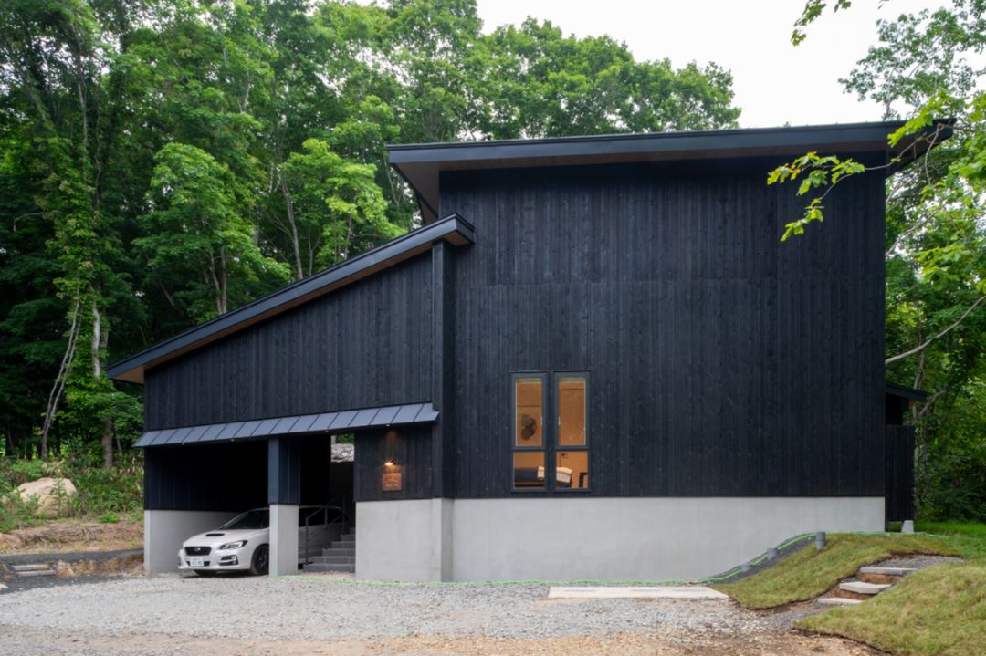 New 4-Bedroom Mountain Retreat for Sale in Niseko, Hokkaido - Thumbnail 4