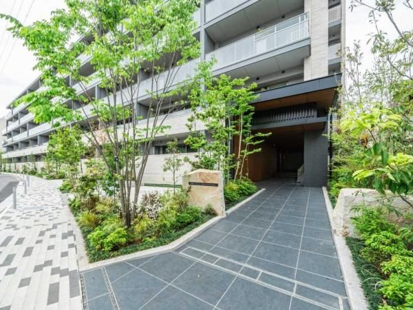 Proud Toritsudai 2LDK+S+SIC Apartment in Meguro, Tokyo - Thumbnail 2