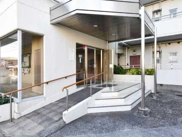 Renovated 1LDK+S Apartment in Itabashi, Tokyo | Tokiwadai Green Heights - Thumbnail 4