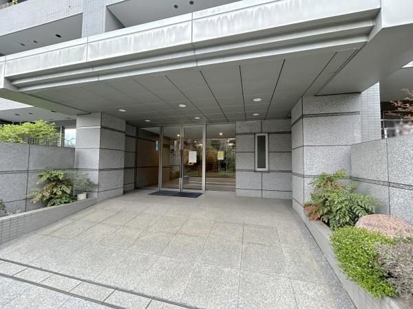 3LDK Apartment for Sale in Tama City with Private Garden - Thumbnail 2