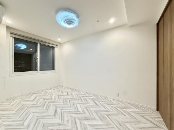 2LDK Apartment in Shibaura Island Grove Tower, Minato-ku, Tokyo - Thumbnail 4