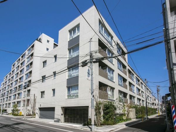 Classy House Yanaka Dōkanyama Apartment in Taito, Tokyo - Thumbnail 2