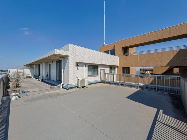 4LDK Apartment with Huge Roof Balcony near Kokubunji Station, Tokyo - Thumbnail 2