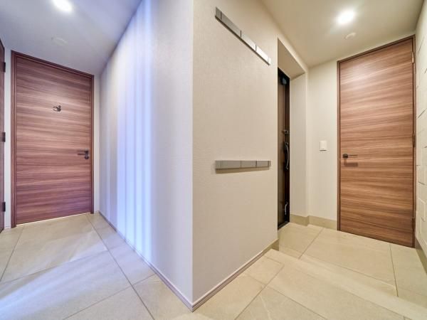 2LDK Apartment for Sale in Higashi-Ikebukuro, Toshima-ku - Thumbnail 3