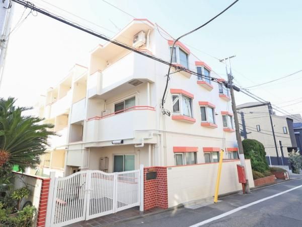 1R Apartment in Meguro with Private Garden - 46.15m2 - Thumbnail 3