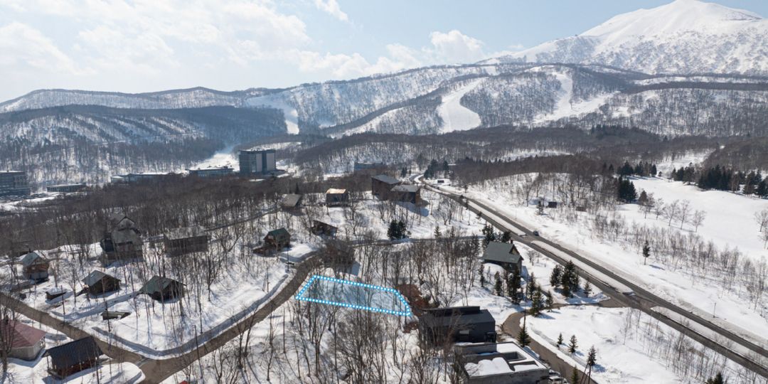 Land for Sale in Hanazono, Kutchan, Hokkaido - 1,004 sqm - Thumbnail 3