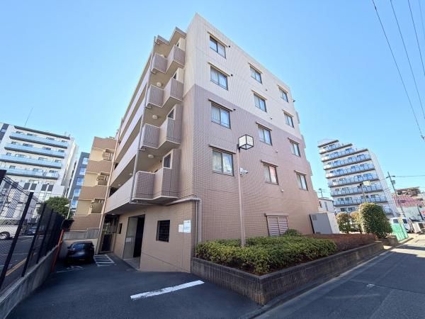 3LDK Apartment in Edogawa, Tokyo – 71m² Corner Unit - Thumbnail 3
