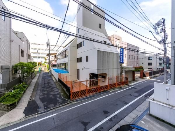 1LDK Apartment for Sale in Shinjuku, Tokyo - 46.14m2 - Thumbnail 2