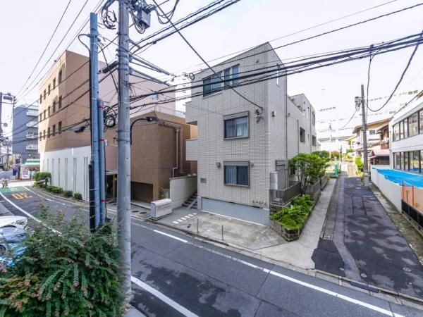 1LDK Apartment for Sale in Shinjuku, Tokyo - 46.14m2 - Thumbnail 3