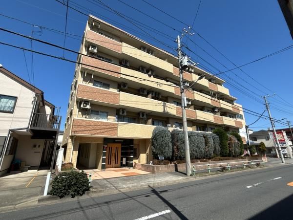 Renovated 3LDK Apartment Near Tobu Nerima Station, Itabashi - Thumbnail 2