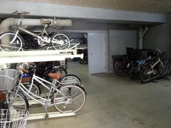 1SLDK Apartment for Sale in Shinagawa, Tokyo - 60.09m2 - Thumbnail 4