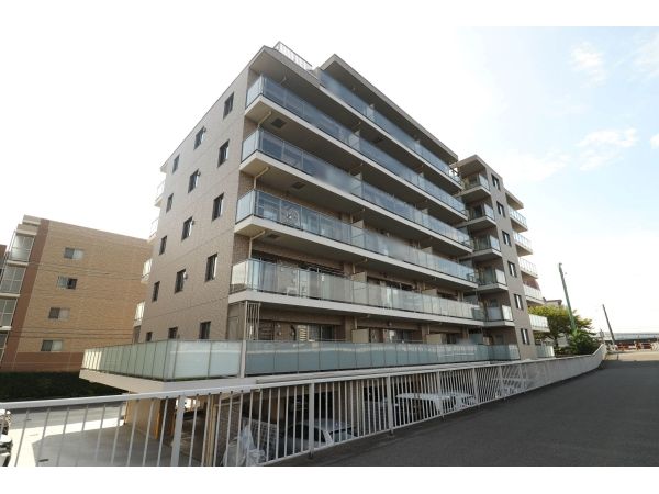 Modern 7-Story Apartment in Tsurumi, Yokohama - Thumbnail 4