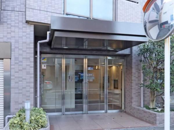 2LDK Apartment for Sale in Shinagawa Tokyo 55.35m2 - Thumbnail 4