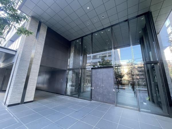 The Park House Ebisu 2LDK Apartment in Shibuya, Tokyo - Thumbnail 4