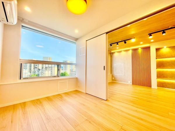 Renovated 2LDK Apartment in Yushima, Bunkyo Ward, Tokyo - Thumbnail 4