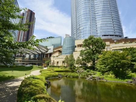 Motoazabu Hills Luxury Apartment in Minato, Tokyo - Thumbnail 3