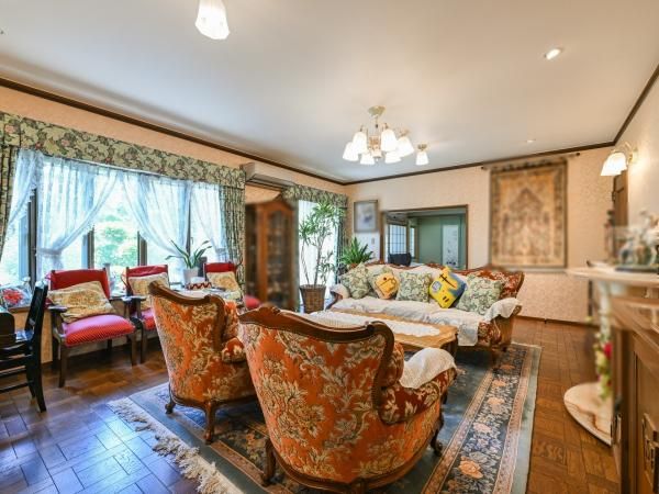 6LDK House in Takarazuka Near Hibari-ga-hanayashiki Station - Thumbnail 2